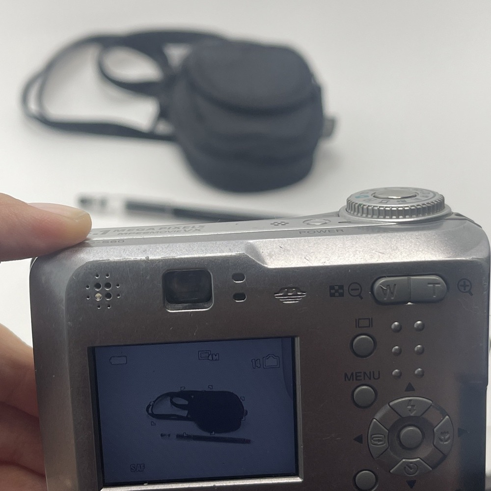 Sony Cyber-shot Carl‎ Zeiss DSC-S60 256MB Digital Camera Silver TESTED WORKING - Picture 14 of 16